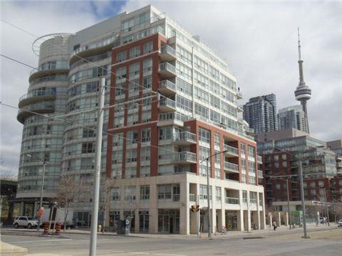 415 - 550 Queens Quay W, Condo with 2 bedrooms, 1 bathrooms and 1 parking in Toronto ON | Image 1