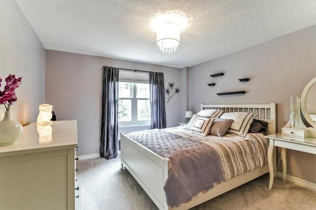 22 Conover Crt, House detached with 4 bedrooms, 4 bathrooms and 4 parking in Brampton ON | Image 13