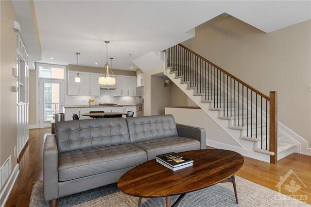 104 Greenfield Avenue, Townhouse with 3 bedrooms, 3 bathrooms and 2 parking in Ottawa ON | Image 11