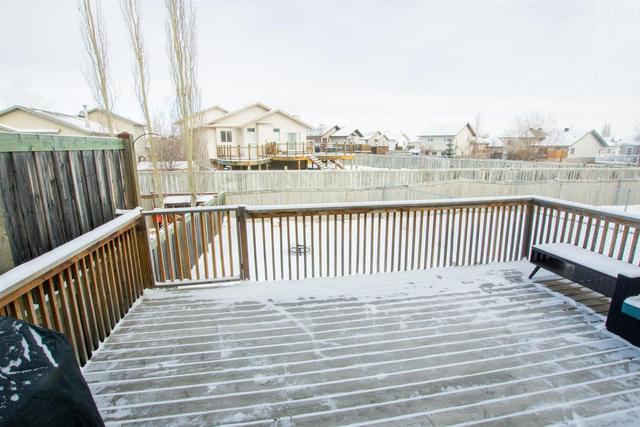 10334 70 Avenue, Home with 3 bedrooms, 1 bathrooms and 2 parking in Grande Prairie AB | Image 22
