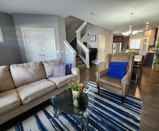 81 Redstone Common Ne, Home with 3 bedrooms, 2 bathrooms and 2 parking in Calgary AB | Image 3
