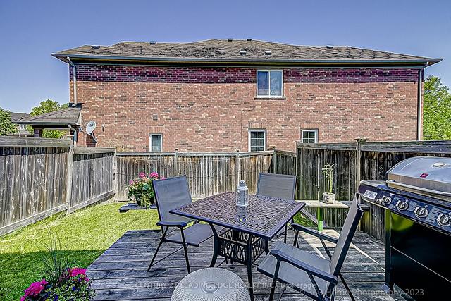 4 Brind Sheridan Crt, House attached with 3 bedrooms, 3 bathrooms and 2 parking in Ajax ON | Image 18