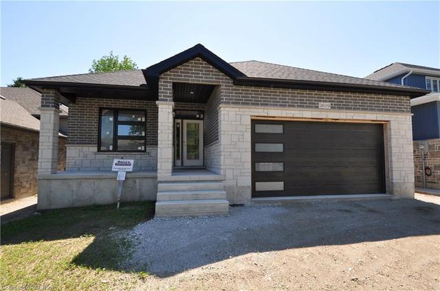 2619 7th Avenue E, House detached with 3 bedrooms, 2 bathrooms and 4 parking in Owen Sound ON | Image 1