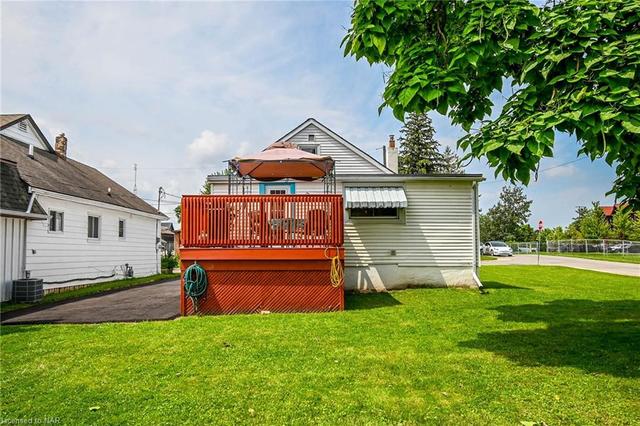 4084 Martin Avenue, House detached with 2 bedrooms, 1 bathrooms and null parking in Niagara Falls ON | Image 18