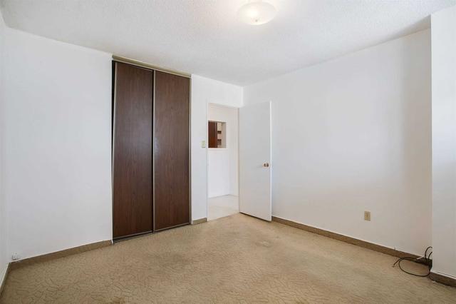 1703 - 390 Dixon Rd, Condo with 2 bedrooms, 1 bathrooms and 1 parking in Toronto ON | Image 15