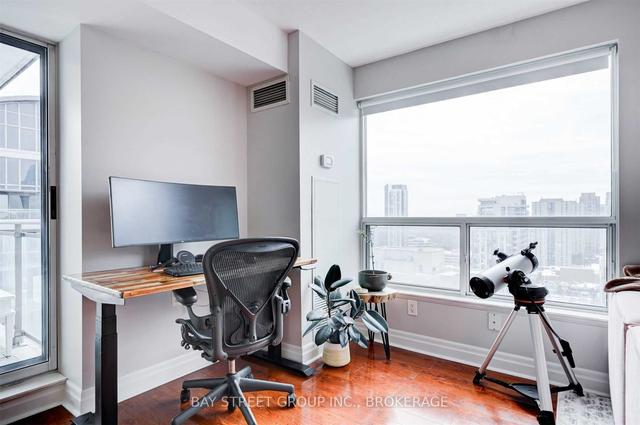 2403 - 21 Hillcrest Ave, Condo with 1 bedrooms, 1 bathrooms and 1 parking in Toronto ON | Image 16