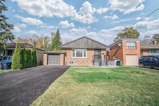 12 Skipton Crt, House detached with 3 bedrooms, 4 bathrooms and 5 parking in Toronto ON | Image 12