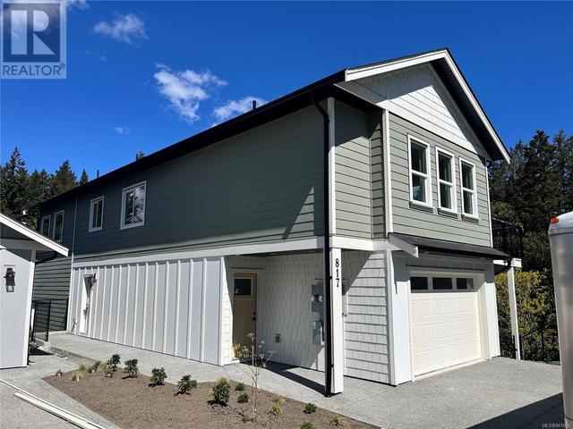 817 Tomack Loop, House detached with 4 bedrooms, 4 bathrooms and 2 parking in Langford BC | Image 1