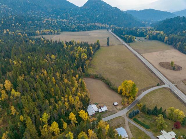120 Rosebud Lake Road, House detached with 2 bedrooms, 1 bathrooms and null parking in Central Kootenay G BC | Image 35