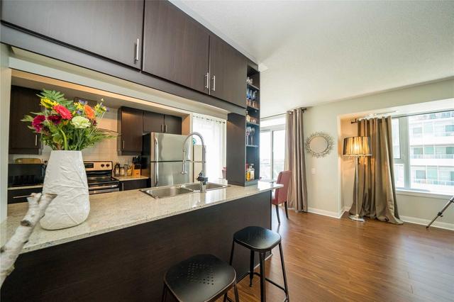 908 - 25 Town Centre Crt, Condo with 2 bedrooms, 2 bathrooms and 1 parking in Toronto ON | Image 5