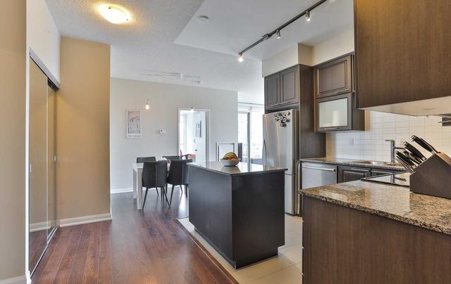 809 - 500 Sherbourne St, Condo with 2 bedrooms, 2 bathrooms and 1 parking in Toronto ON | Image 18