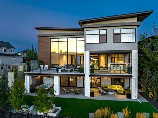 19 Aspen Ridge Court Sw, House detached with 5 bedrooms, 5 bathrooms and 6 parking in Calgary AB | Image 1
