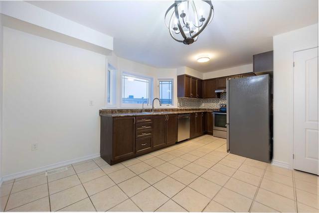 1301 Coleman Cres, House attached with 4 bedrooms, 4 bathrooms and 3 parking in Innisfil ON | Image 24