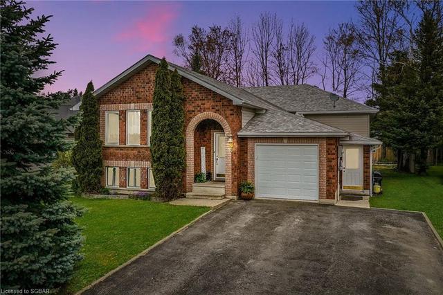 3 Kenwell Court, House detached with 5 bedrooms, 3 bathrooms and 5 parking in Wasaga Beach ON | Image 1