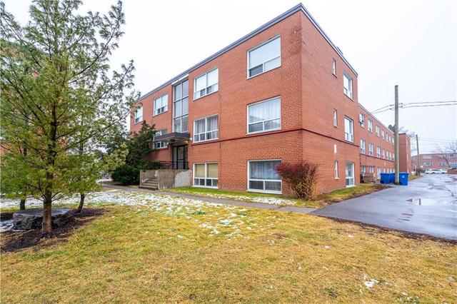 108 - 37 Mericourt Road, Condo with 1 bedrooms, 1 bathrooms and 1 parking in Hamilton ON | Image 1