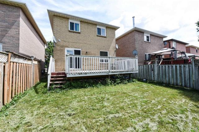 14 Castlehill Rd, House detached with 3 bedrooms, 2 bathrooms and 2 parking in Brampton ON | Image 20