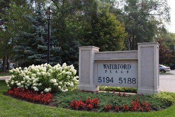 108 - 5188 Lakeshore Rd, Condo with 1 bedrooms, 2 bathrooms and 1 parking in Burlington ON | Image 3