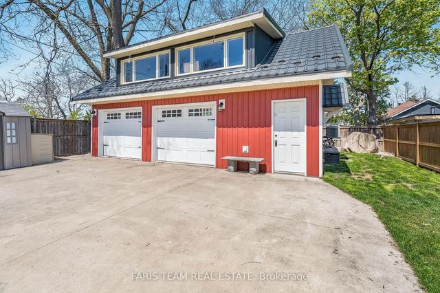 342 Bay St, House detached with 3 bedrooms, 2 bathrooms and 7 parking in Midland ON | Image 26