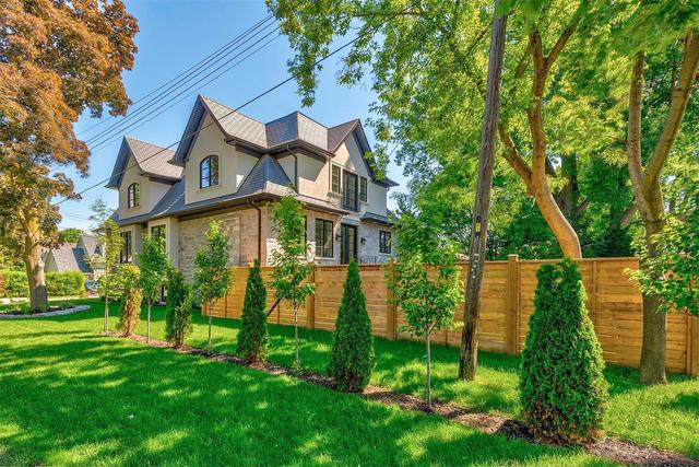 87 Van Dusen Blvd, House detached with 4 bedrooms, 5 bathrooms and 6 parking in Toronto ON | Image 33