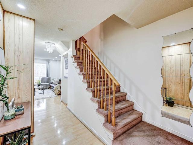 45 - 35 Malta Ave, Townhouse with 3 bedrooms, 2 bathrooms and 3 parking in Brampton ON | Image 8