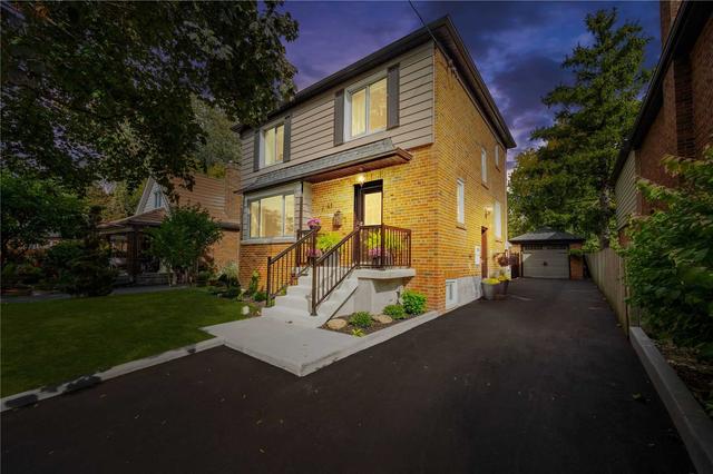 41 Thirty Seventh St, House detached with 3 bedrooms, 2 bathrooms and 6 parking in Toronto ON | Image 1