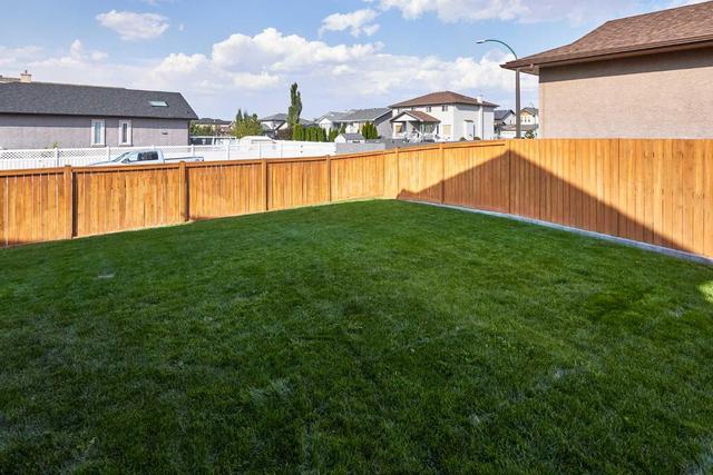 131 Sierra Drive Sw, House detached with 3 bedrooms, 2 bathrooms and 5 parking in Medicine Hat AB | Image 28