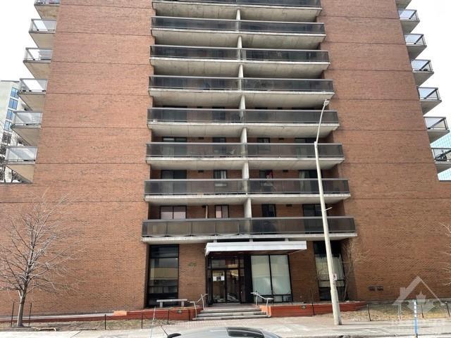 1101 - 475 Laurier Avenue W, Condo with 2 bedrooms, 1 bathrooms and 1 parking in Ottawa ON | Image 2
