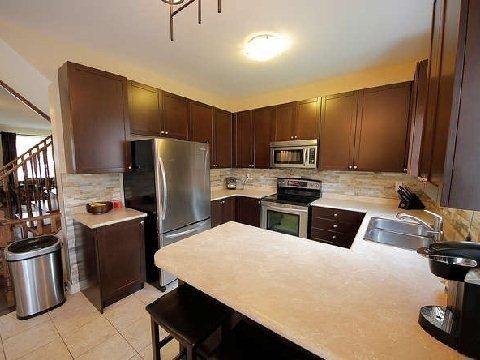 80 Amaranth Cres, House detached with 4 bedrooms, 3 bathrooms and 4 parking in Brampton ON | Image 5