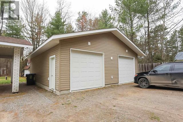 107 Fournier Rd, House detached with 4 bedrooms, 2 bathrooms and null parking in Sault Ste. Marie ON | Image 2