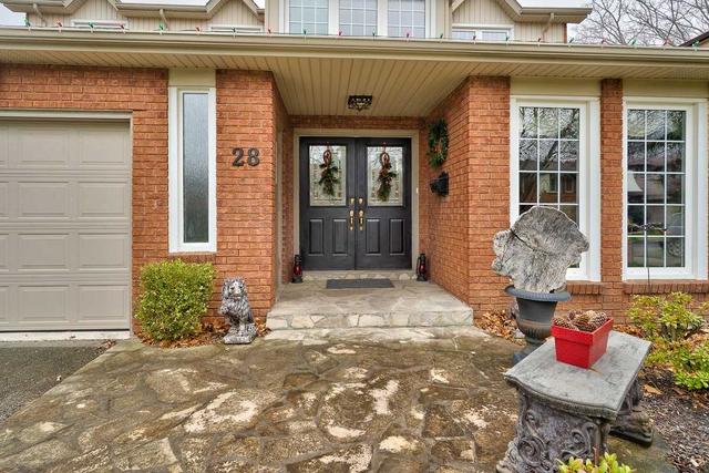 28 Arkendo Dr, House detached with 4 bedrooms, 4 bathrooms and 4 parking in Oakville ON | Image 33
