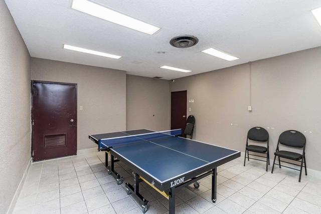 1411 - 177 Linus Rd, Condo with 2 bedrooms, 2 bathrooms and 1 parking in Toronto ON | Image 31