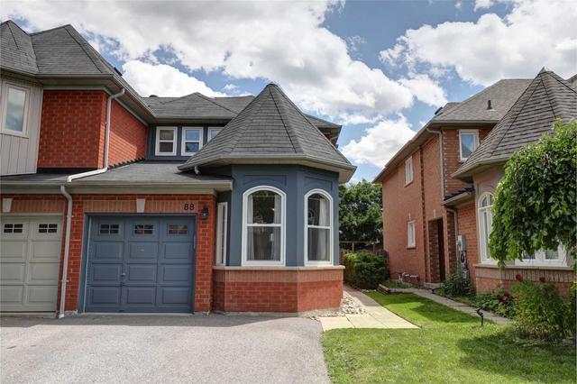 88 Zachary Pl, House attached with 3 bedrooms, 4 bathrooms and 3 parking in Whitby ON | Card Image