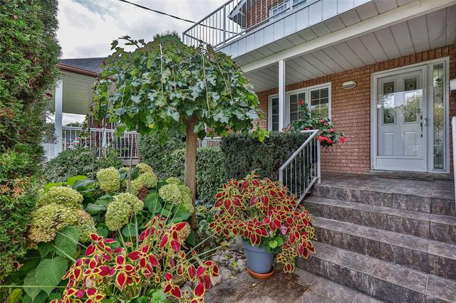 151 Strathnairn Ave, House detached with 4 bedrooms, 4 bathrooms and 3 parking in Toronto ON | Image 23