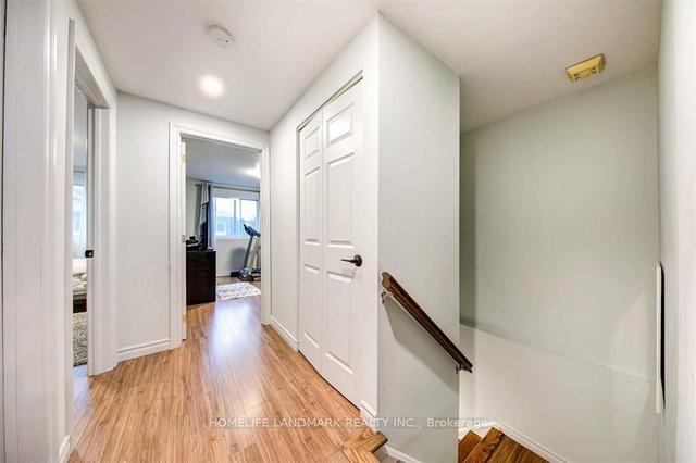 18 Wild Briarway, Townhouse with 3 bedrooms, 2 bathrooms and 2 parking in Toronto ON | Image 18