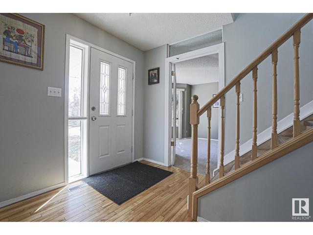 4212 46 Av, House detached with 4 bedrooms, 3 bathrooms and 4 parking in Beaumont AB | Image 2