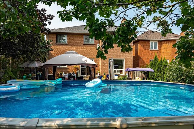 786 Firth Crt, House detached with 4 bedrooms, 3 bathrooms and 8 parking in Newmarket ON | Image 14