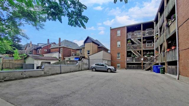 15 - 2 Vineland Ave S, Condo with 2 bedrooms, 1 bathrooms and 1 parking in Hamilton ON | Image 16