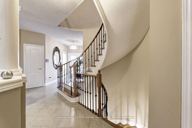 368 Arrowsmith Dr, House detached with 4 bedrooms, 4 bathrooms and 6 parking in Mississauga ON | Image 25
