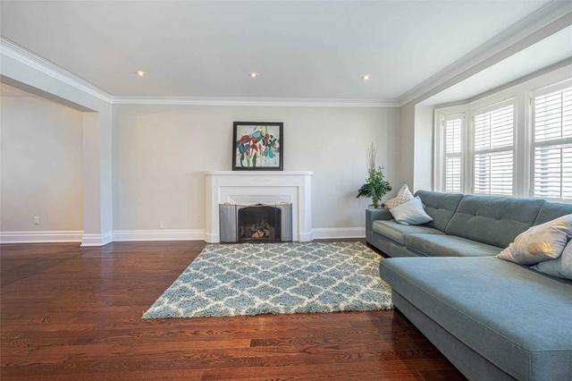 33 Edgecombe Ave, House detached with 3 bedrooms, 3 bathrooms and 2 parking in Toronto ON | Image 12