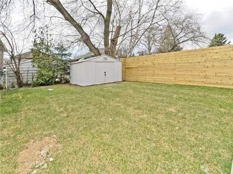 895 Cosburn Ave, House detached with 4 bedrooms, 4 bathrooms and 2 parking in Toronto ON | Image 19