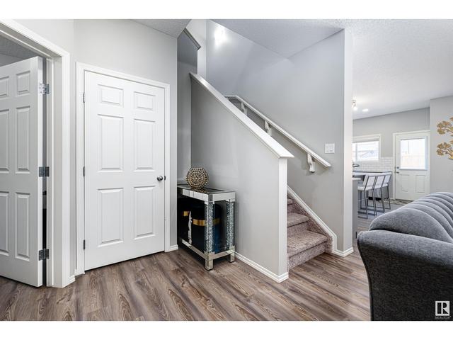 9910 222a St Nw, House detached with 3 bedrooms, 2 bathrooms and null parking in Edmonton AB | Image 6
