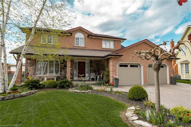 7921 Lavena Court, House detached with 4 bedrooms, 3 bathrooms and 4 parking in Niagara Falls ON | Image 2