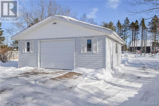 11542 - 11 Route, House detached with 3 bedrooms, 1 bathrooms and null parking in Inkerman NB | Image 5