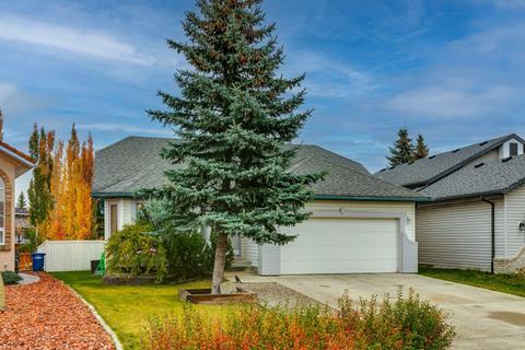 348 Waterstone Place Se, House detached with 5 bedrooms, 3 bathrooms and 5 parking in Airdrie AB | Card Image