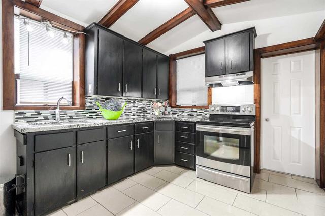 78 Rosemount Ave, House detached with 3 bedrooms, 3 bathrooms and 2 parking in Toronto ON | Image 7