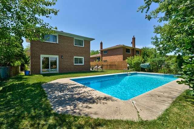 3419 Clanfield Cres, House detached with 4 bedrooms, 2 bathrooms and 2 parking in Mississauga ON | Image 18