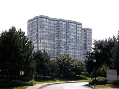 1701 - 26 Hanover Rd, Condo with 3 bedrooms, 2 bathrooms and 2 parking in Brampton ON | Image 1