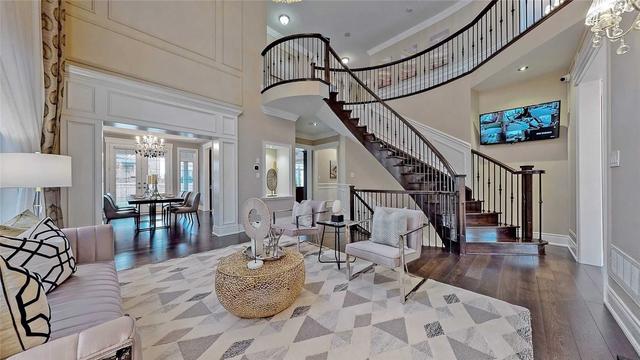 176 Orleans Circ, House detached with 5 bedrooms, 6 bathrooms and 7 parking in Vaughan ON | Image 37