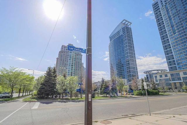 2108 - 11 Lee Centre Dr, Condo with 1 bedrooms, 1 bathrooms and 1 parking in Toronto ON | Image 25