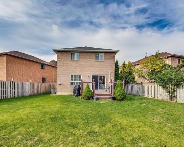 869 Mays Cres, House detached with 4 bedrooms, 3 bathrooms and 3 parking in Mississauga ON | Image 28